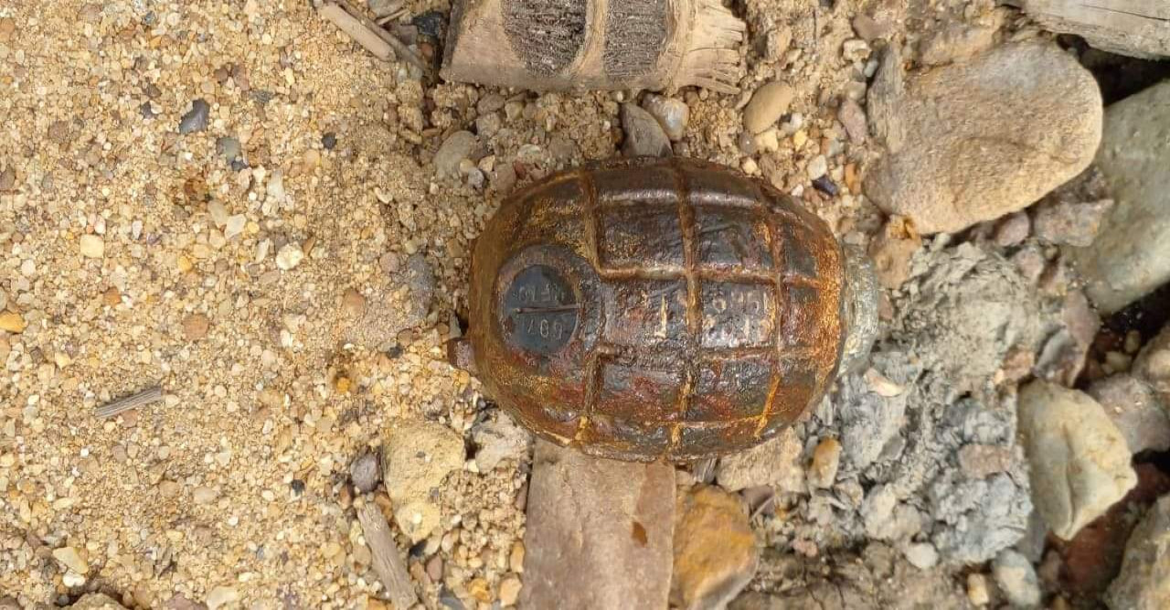 নালিতাবাড়ী ভারত সীমান্তে নদী থেকে গ্রেনেড উদ্ধার