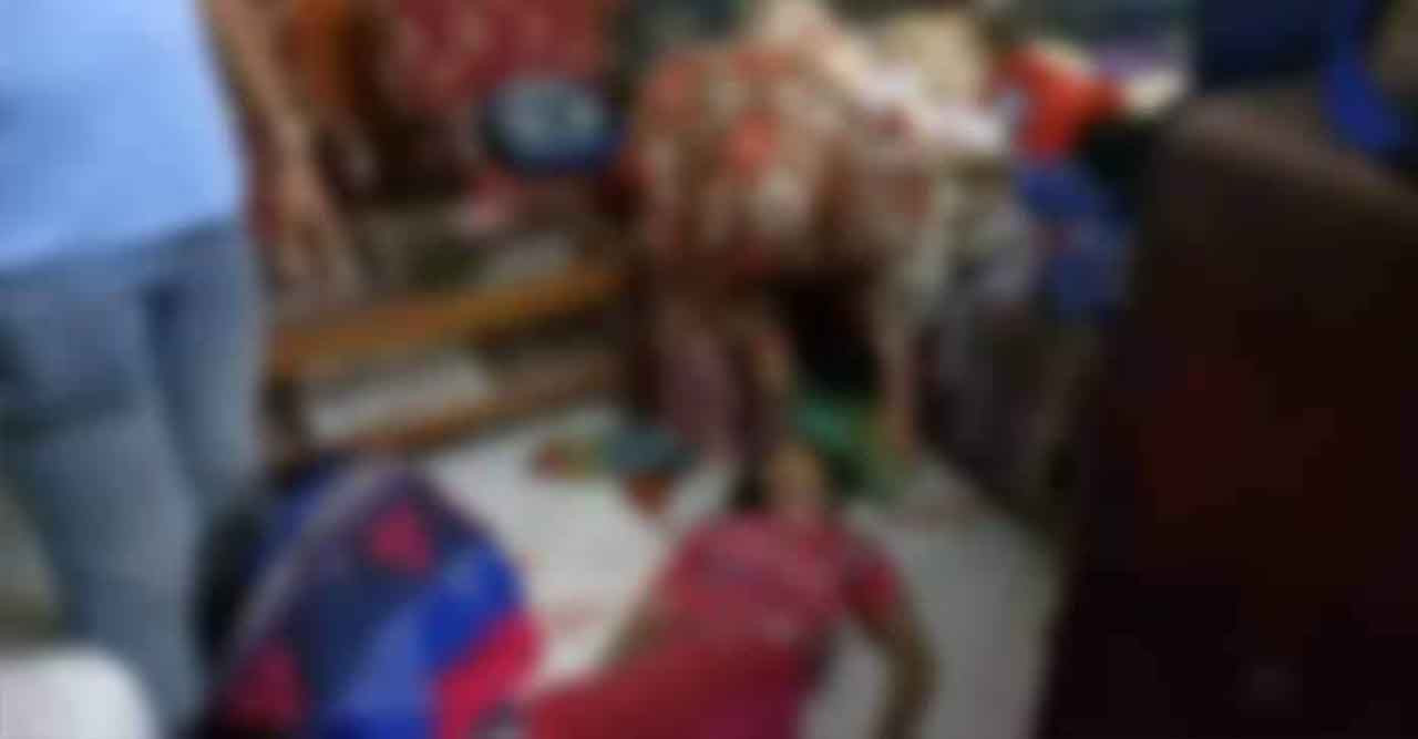 ইবির প্রধান প্রকৌশলীর বাসা থেকে কাজের মেয়ের ওড়না পেঁচানো লা*শ উদ্ধার