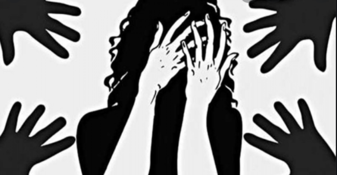 বাগেরহাটে স্বামী-সন্তানকে বেঁধে লুটপাট ও গৃহবধু ধর্ষণ