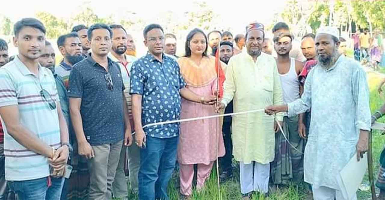 শেরপুরে দেড় কিলোমিটার রাস্তা উদ্ধার করলেন এসিল্যান্ড