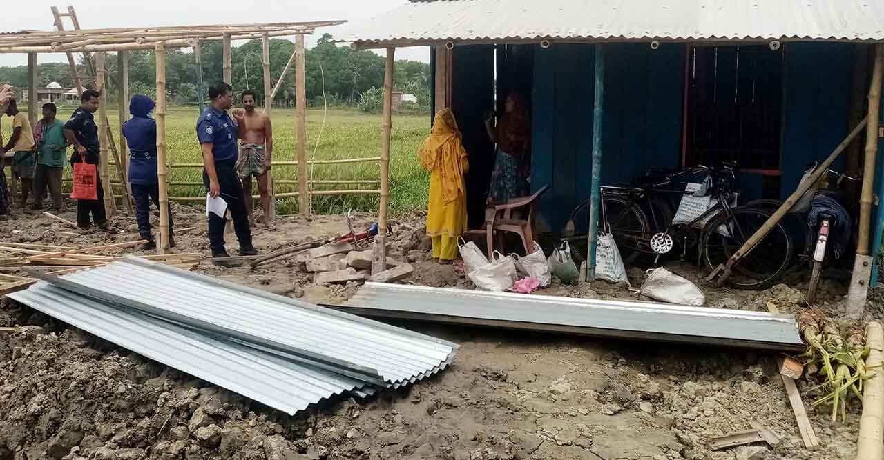 ঐতিহ্যবাহী চিত্রা নদী দখলের অভিযোগে আদালতে মামলা দায়ের