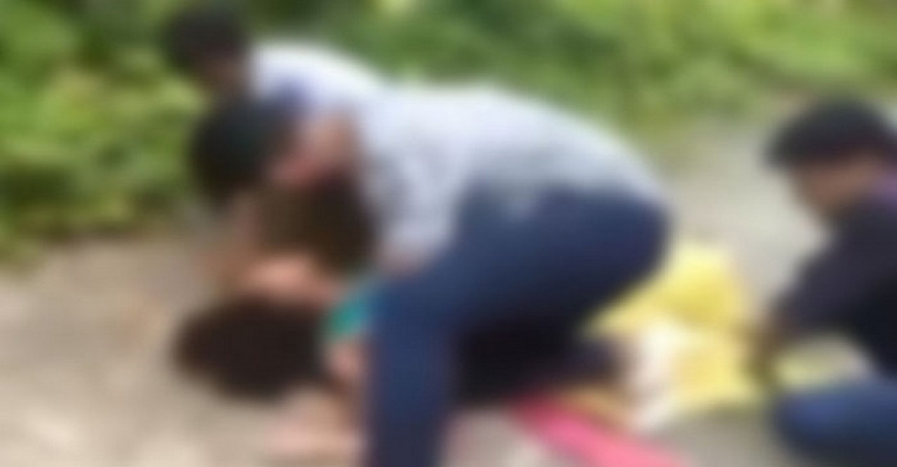 তরুনীকে গন-ধর্ষন করে পতিতা সাজিয়ে সামাজিক মাধ্যমে পোস্ট