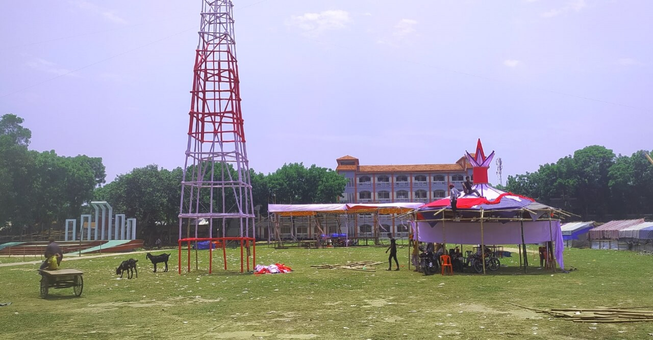 ১৪৪ ধারা ভঙ্গ করে রাণীশংকৈল ডিগ্রি কলেজ মাঠে বৈশাখী মেলা