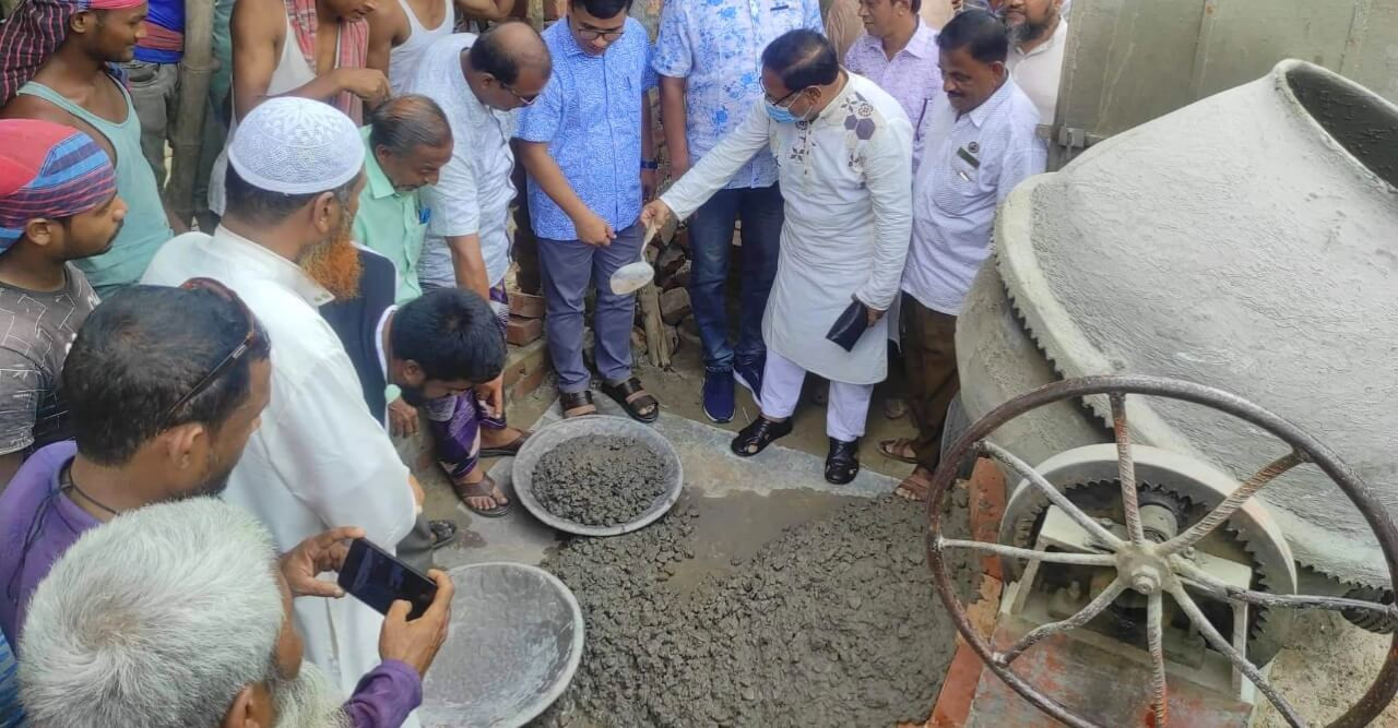 বিরামপুর প্রেসক্লাবের নিজস্ব ভবনের ছাদ ঢালাই উদ্বোধন
