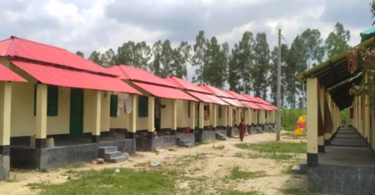 হরিজন সম্প্রদায়ের ৩৪টি পরিবার পেল নতুন বাড়ি
