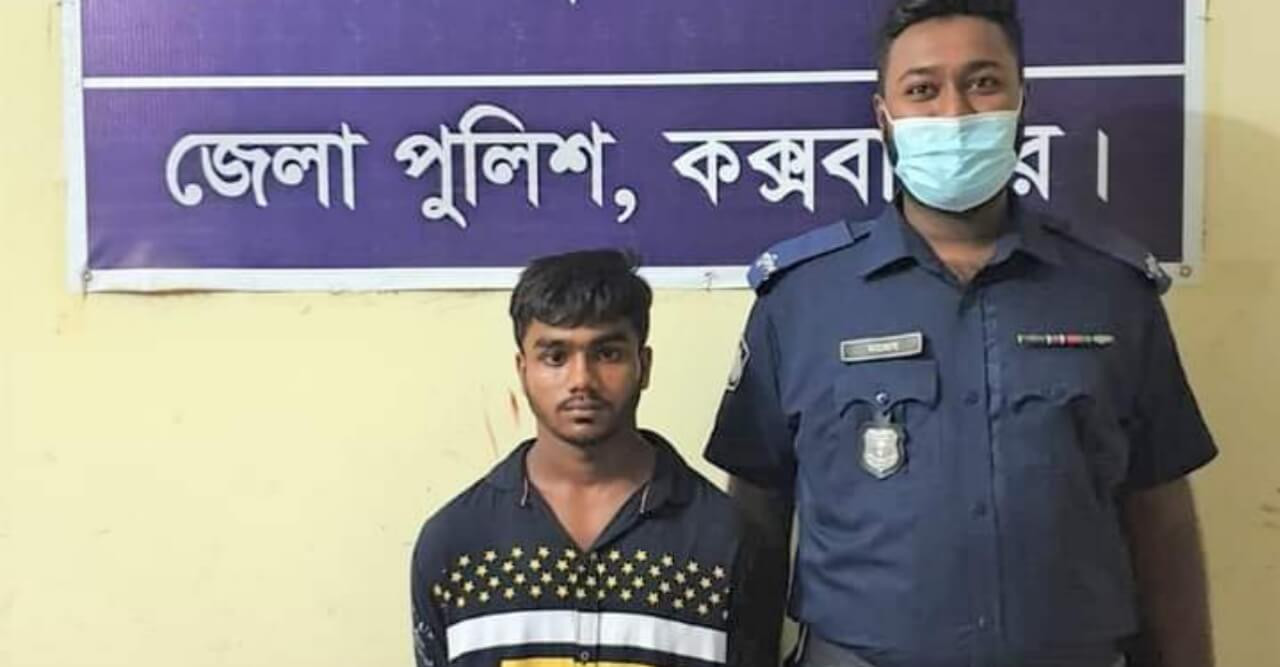 পুলিশ ফাঁড়ির অভিযানে অবৈধ অস্ত্রসহ আটক ১