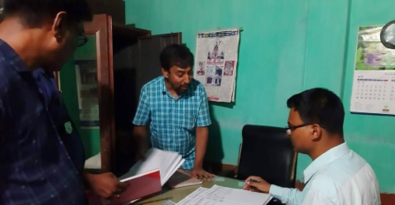 ঠাকুরগাঁওয়ে বেশি দামে সার বিক্রিয় করায় বিক্রেতার কারাদণ্ড