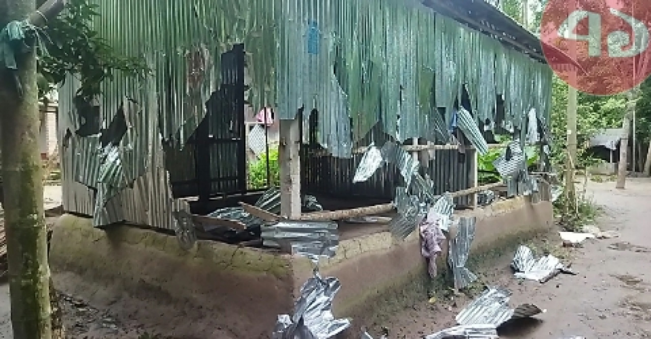 হাতুড়িপেটার পরে মারা যাওয়ার ঘটনায় ২০টি বাড়ি ভাংচুর