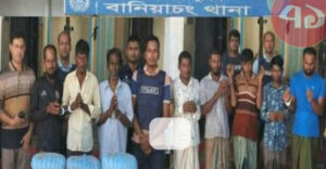 থানা পুলিশের অভিযানে ৭কেজি গাঁজাসহ গ্রেফতার ৮