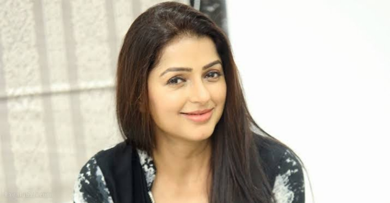 ৪৪ বছরে পা রাখলেন অভিনেত্রী ভূমিকা চাওলা