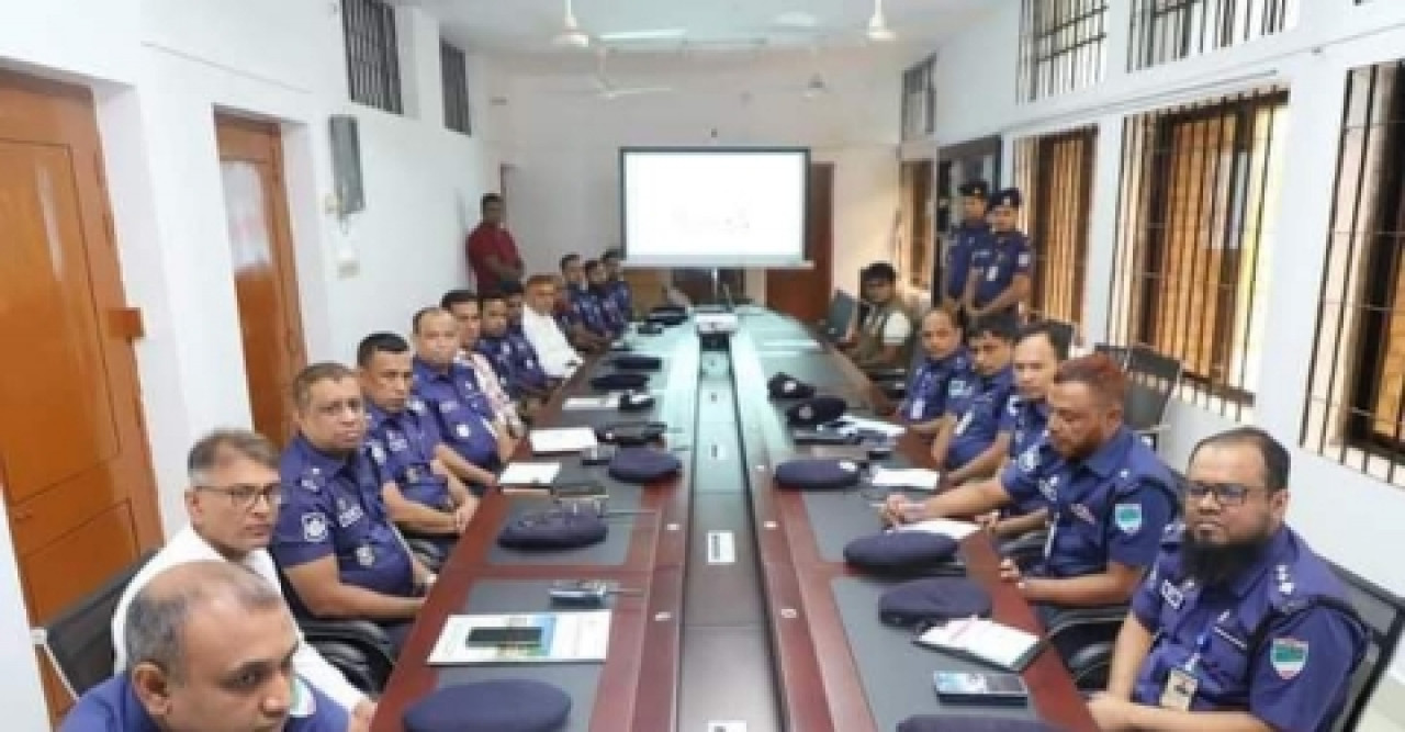 পুলিশ সুপারের কার্যালয়ে নবাগত এসপির আগমন