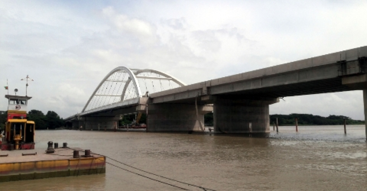 উদ্বোধনের অপেক্ষায় দেশের প্রথম ৬ লেনের কালনা সেতু