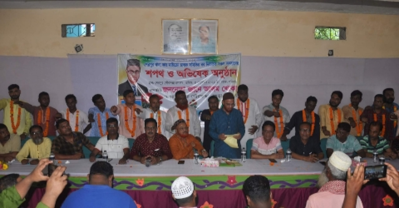 শেরপুর থানা কার মাইক্রো চালক সমিতির শপথ ও অভিষেক অনুষ্ঠিত