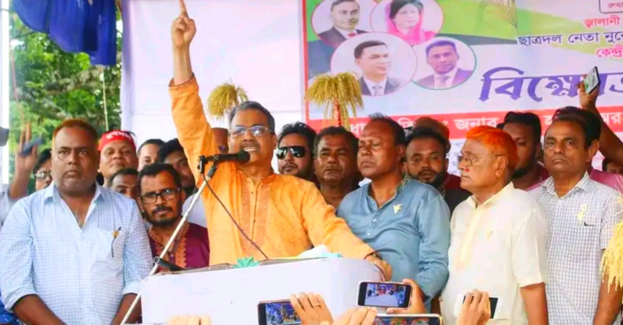 দেশকে ভারতের কাছে বন্ধক রেখেছে সরকার