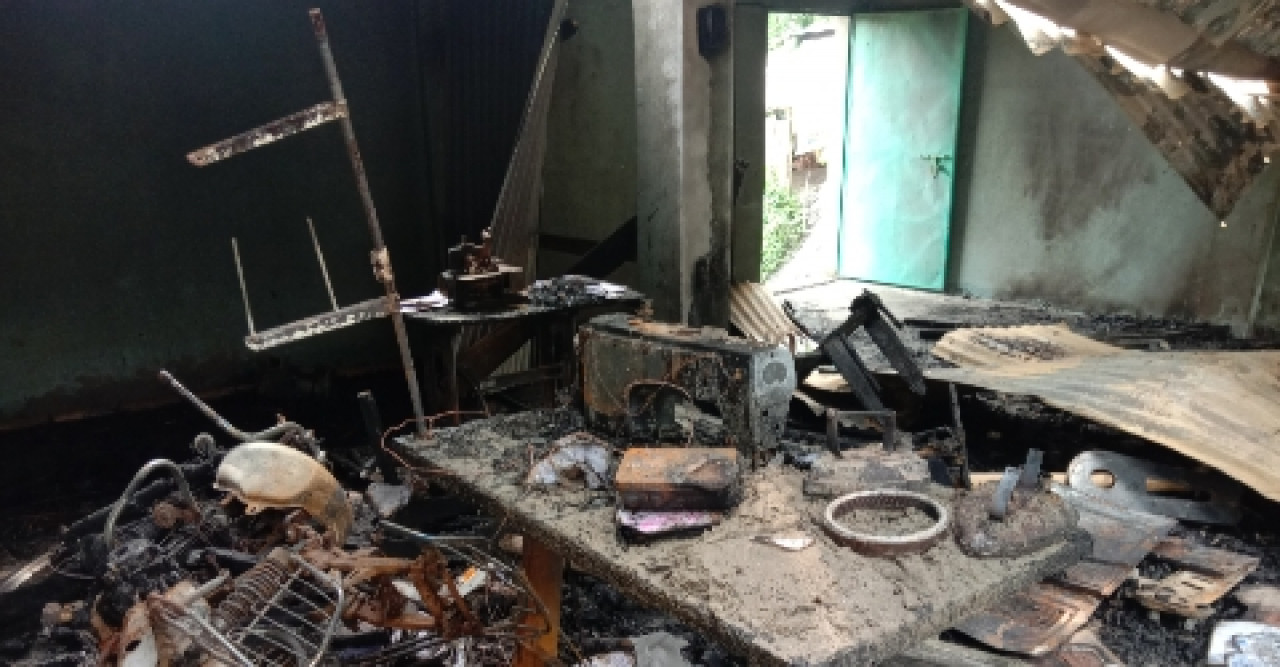 বাগেরহাটের মোল্লাহাটে অগ্নিকান্ডে দুইটি দোকান পুড়ে ভস্মিভূত